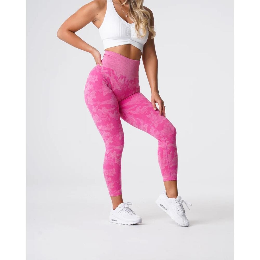 NVGTN Bubble Gum Pink Camo Seamless Legging